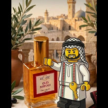 Load image into Gallery viewer, Oud Miftah A premium unisex blend inspired by Palestine. A warm rich creamy and dreamy woody amber perfume . EsQue Parfum styled with olive branches. Handmade